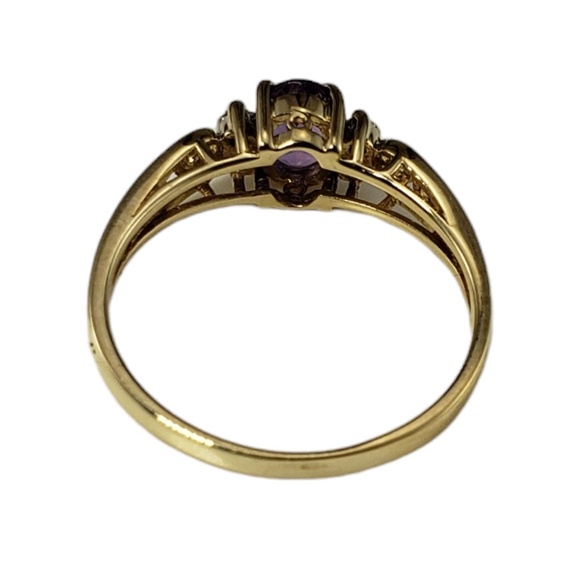 14 Karat Yellow Gold Amethyst and Diamond Ring Size 6.5  #16738 - Picture 5 of 8